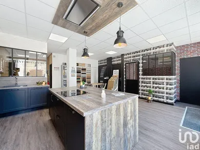 Commercial walls at CHÂLONS-EN-CHAMPAGNE (51000)