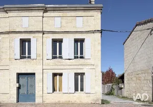 House in VAYRES (33870)