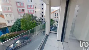 Apartment at ROMAINVILLE (93230)