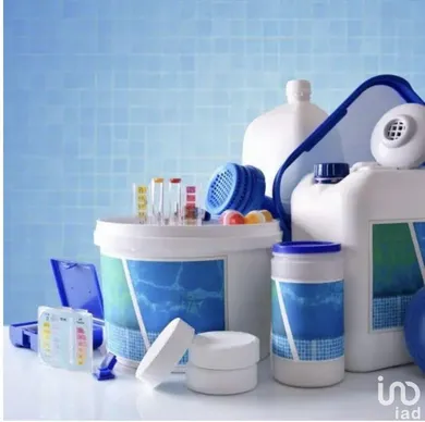 Commercial at LAMBESC (13410)