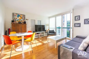 Appartement à CHAVILLE (92370)