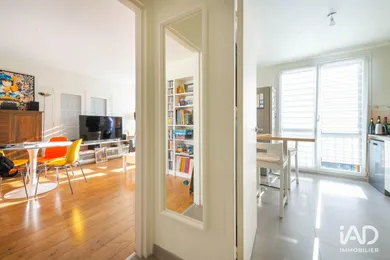 Appartement à CHAVILLE (92370)