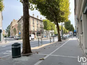 Commercial walls at LA GARENNE-COLOMBES (92250)