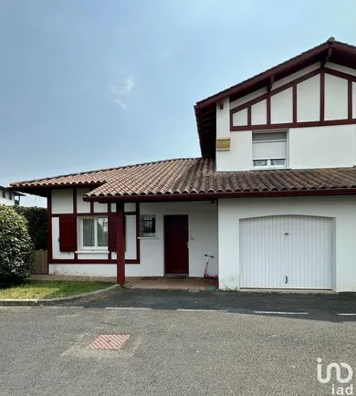 House at USTARITZ (64480)