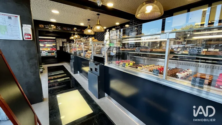 Local commercial 200 m² · à Marseille · 200 m² · 680 000 €