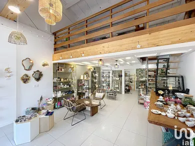 Boutique/Local commercial à PORTICCIO (20166)