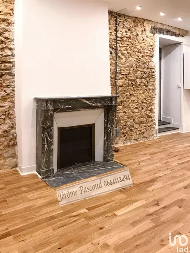 Commercial walls in RAMBOUILLET (78120)