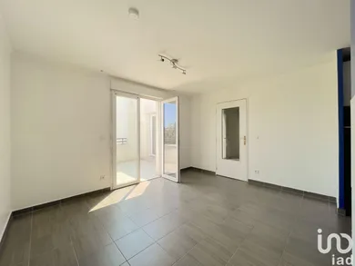 Apartment in VIGNEUX-SUR-SEINE (91270)