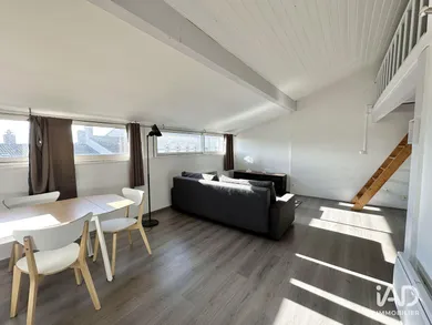 Apartment at BORDEAUX (33000)