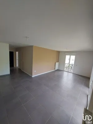 Apartment in LES ROCHES-DE-CONDRIEU (38370)