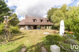 House at LA VILLENEUVE-EN-CHEVRIE (78270)