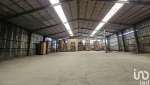 Murs commerciaux à VILLEVOQUES (45700)