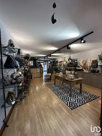 Commercial in SAINT-CÉRÉ (46400)