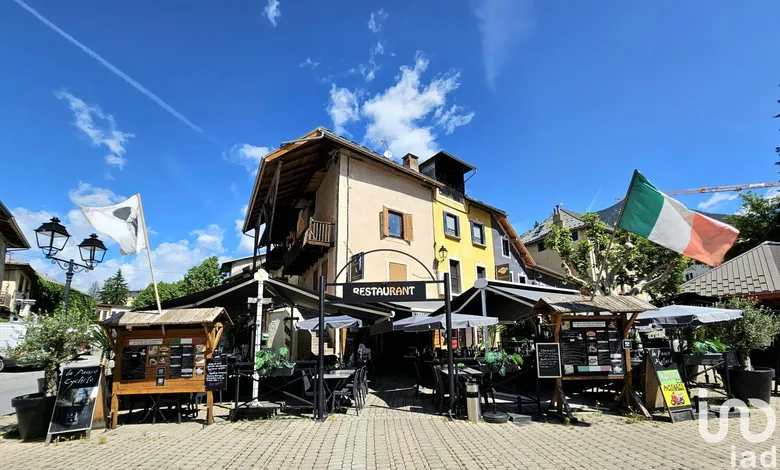 Restaurant à GUILLESTRE (05600) · 65 m² · 218 000 €