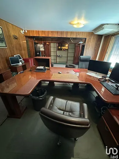 Commercial walls at ÉVRY (91000)