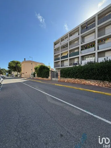 Apartment in BOULOURIS (83700)