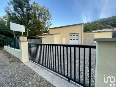 Commercial walls at LIVERDUN (54460)