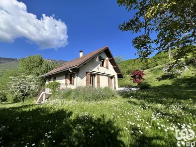 House in VALSERHÔNE (01200)
