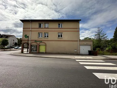 Boutique/Local commercial à ÉTIVAL-CLAIREFONTAINE (88480)