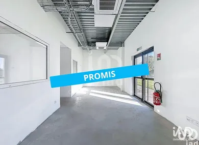 Office in YERVILLE (76760)