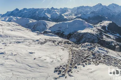 Appartement à L'ALPE D'HUEZ (38750)