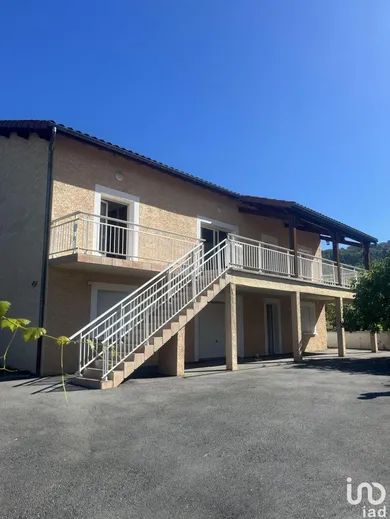 House at THIERS (63300)