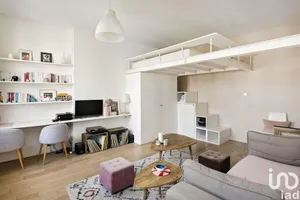 Apartment at NEUILLY-SUR-SEINE (92200)