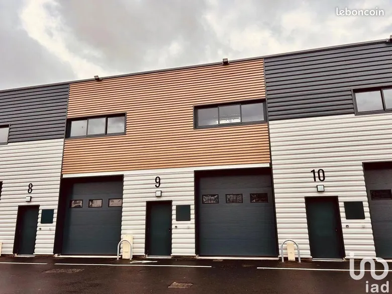 Local commercial 127 m² · à Gradignan · 127 m² · 1 376 €/mois