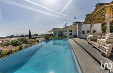 Apartment in VILLENEUVE-LOUBET (06270)