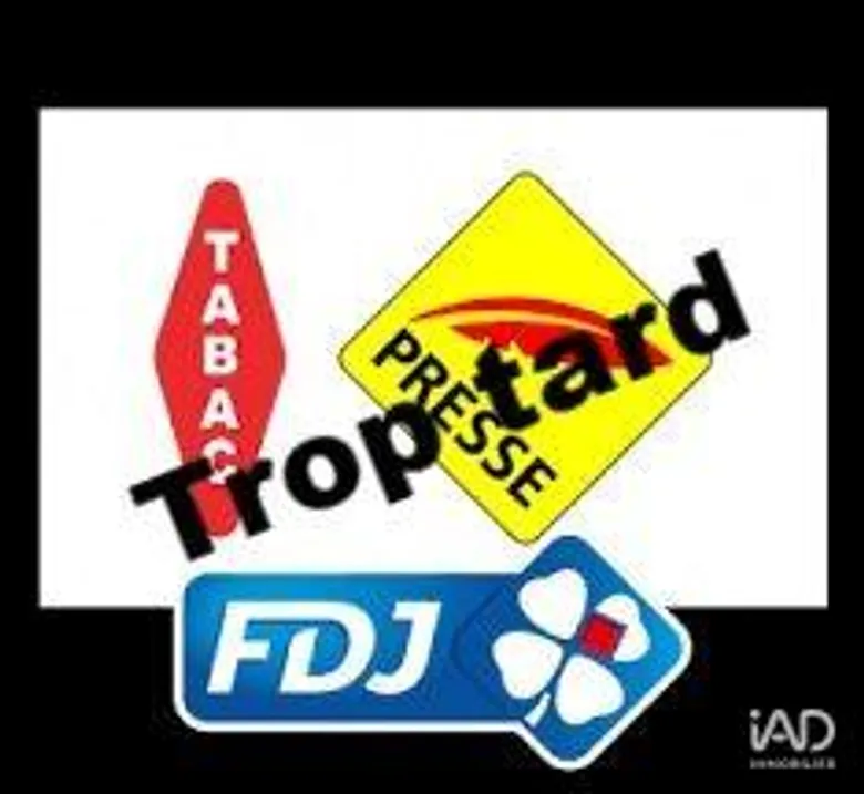 Local commercial 3 pièces 120 m² · à Lille · 120 m² · 177 000 €