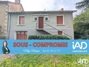 House at MAZEROLLES (86320)