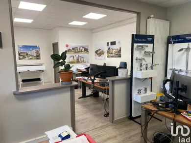 Local d’activité à POCÉ-SUR-CISSE (37530)