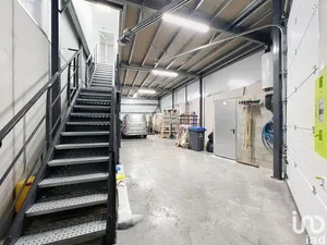 Local d’activité à BRIE-COMTE-ROBERT (77170)