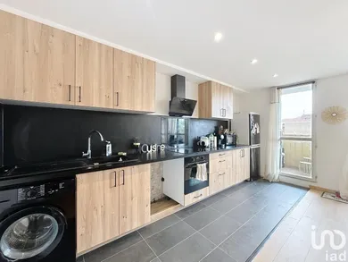 Appartement à CARROS (06510)