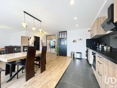 Appartement à CARROS (06510)