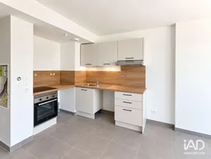 Appartement à MONTEUX (84170)