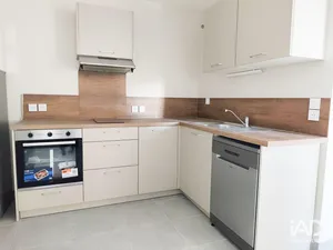 Appartement à SARRIANS (84260)