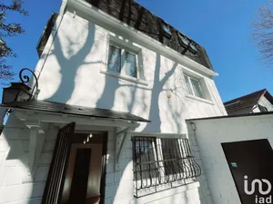 House at PANTIN (93500)