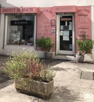 Boutique/Local commercial à MANDRES-LES-ROSES (94520)