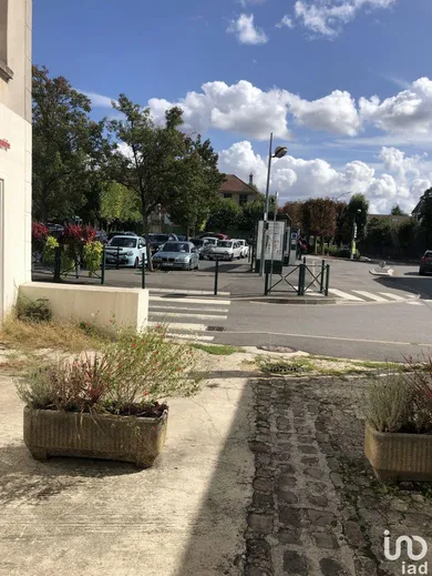 Boutique/Local commercial à MANDRES-LES-ROSES (94520)