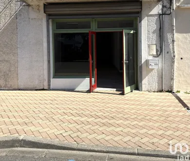 Murs commerciaux à LEMBEYE (64350)