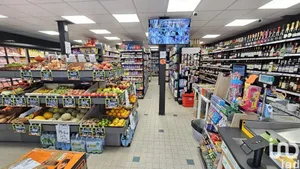 Boutique/Local commercial à LARDY (91510)