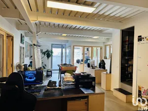 Commercial at MONTREUIL (93100)