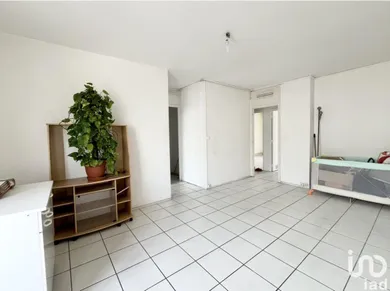 Apartment in LYON (69008)