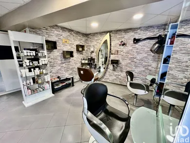 Boutique/Local commercial à FONTAINE-LÈS-DIJON (21121)