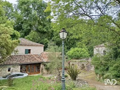 House in SAINT-BEAUZEIL (82150)