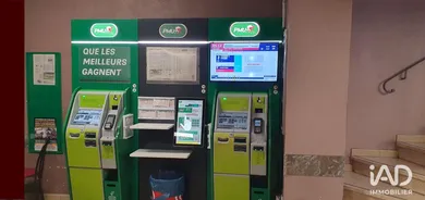 Commercial walls at PONT-SAINT-ESPRIT (30130)