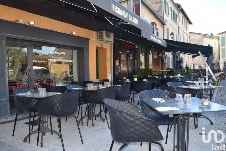 Restaurant à L'ISLE-SUR-LA-SORGUE (84800) · 300 m² · 291 600 €