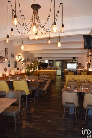 Restaurant in L'ISLE-SUR-LA-SORGUE (84800)