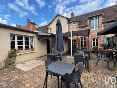 Commercial walls in BRINON-SUR-SAULDRE (18410)